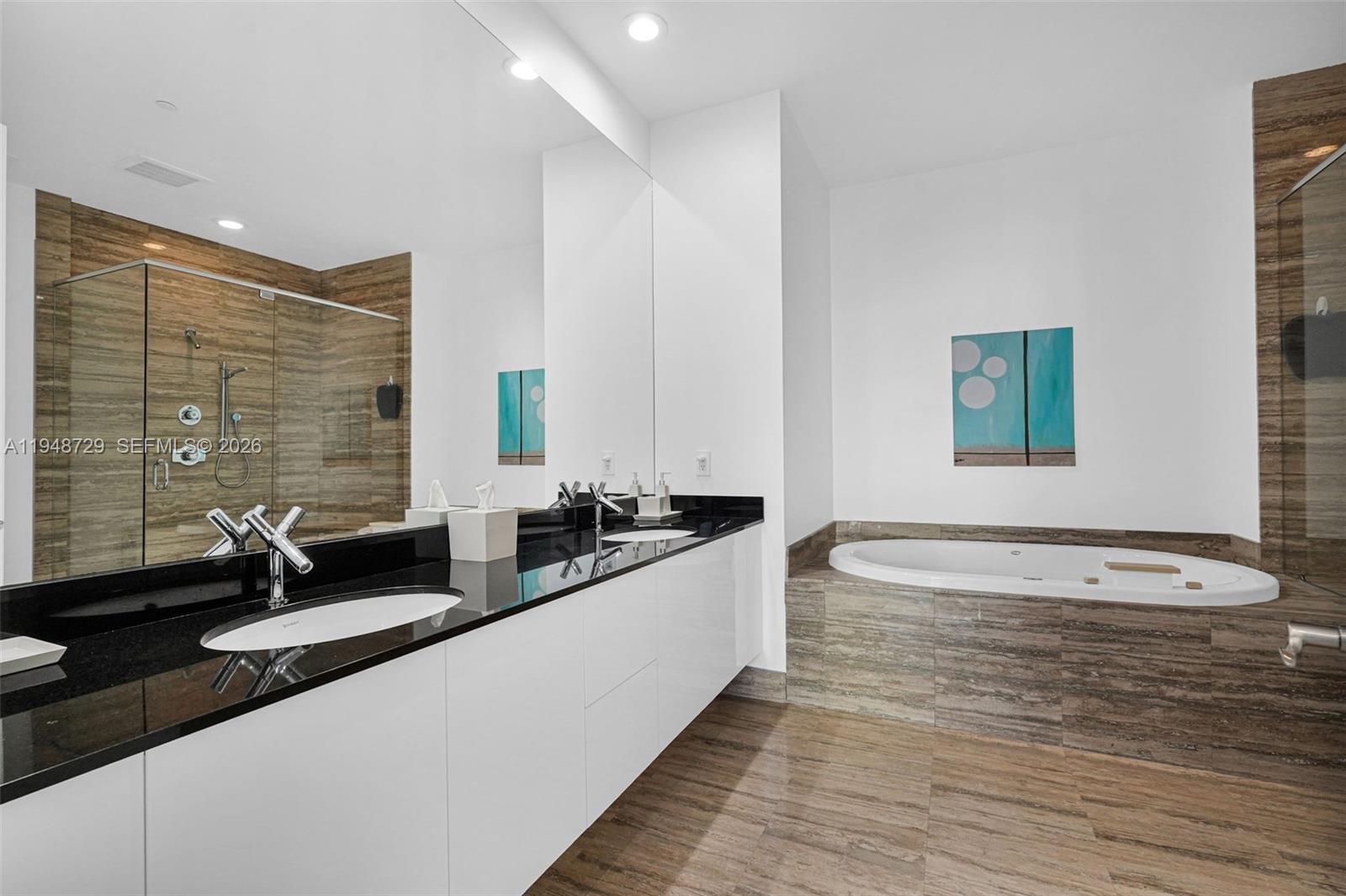 See details 3402 3 / 4 1979 sq. ft. $ 2026-01-20 0 Photo