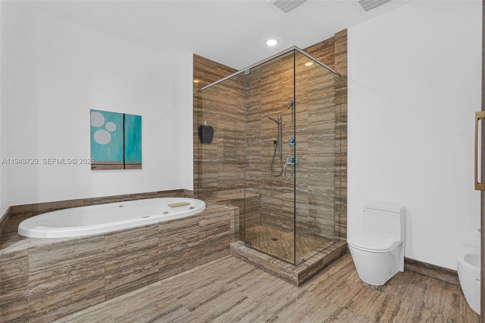 See details 3402 3 / 4 1979 sq. ft. $ 2026-01-20 0 Photo