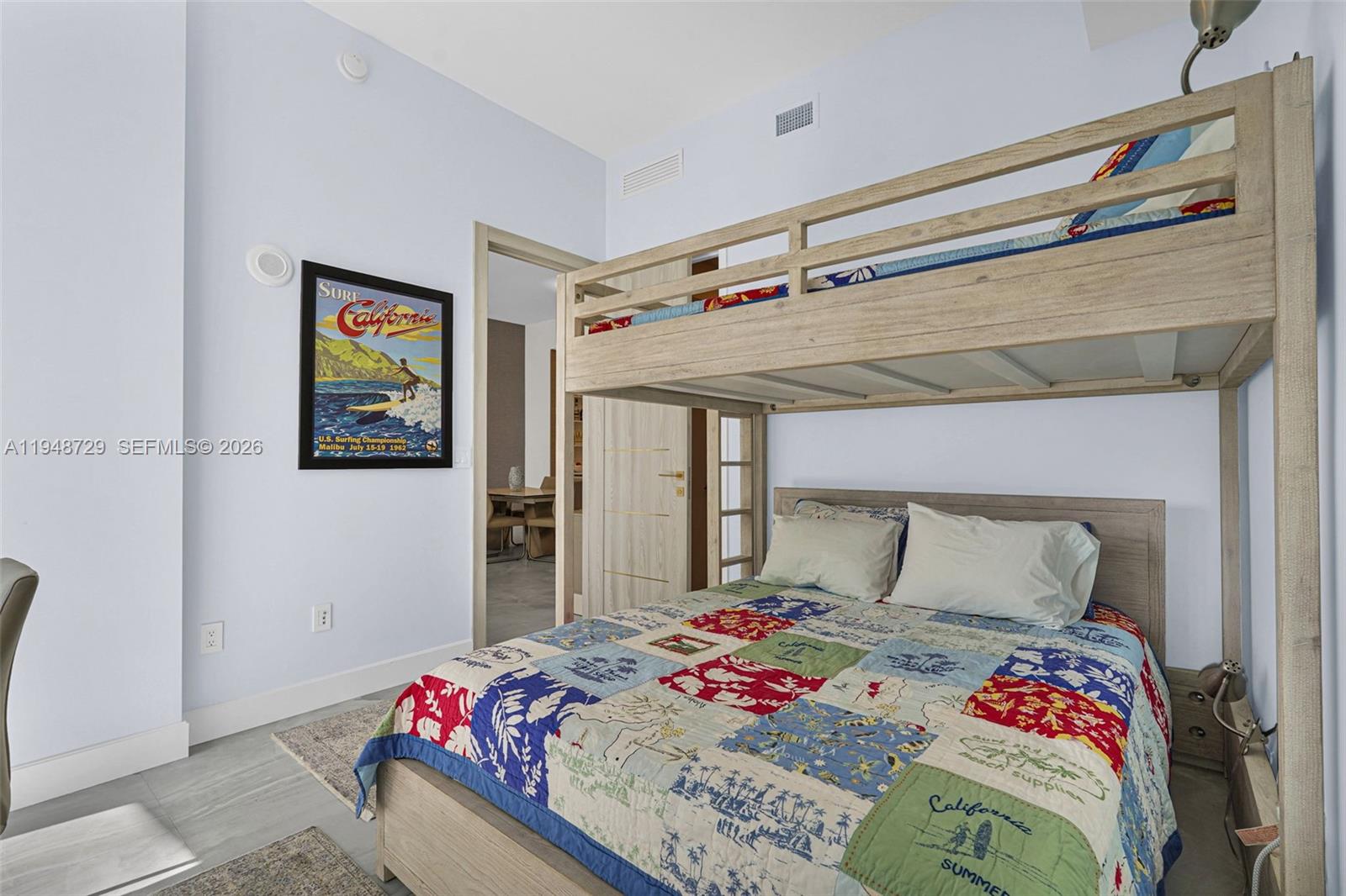 See details 3402 3 / 4 1979 sq. ft. $ 2026-01-20 0 Photo