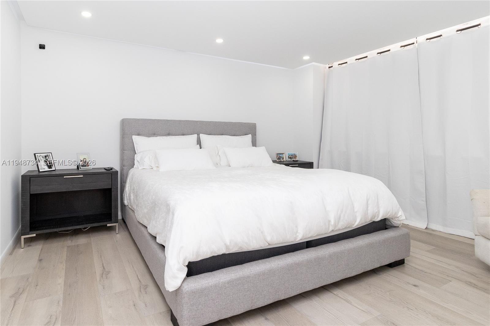 Photo of 3180 Ocean Dr #619, Hallandale Beach, Florida, 33009 -