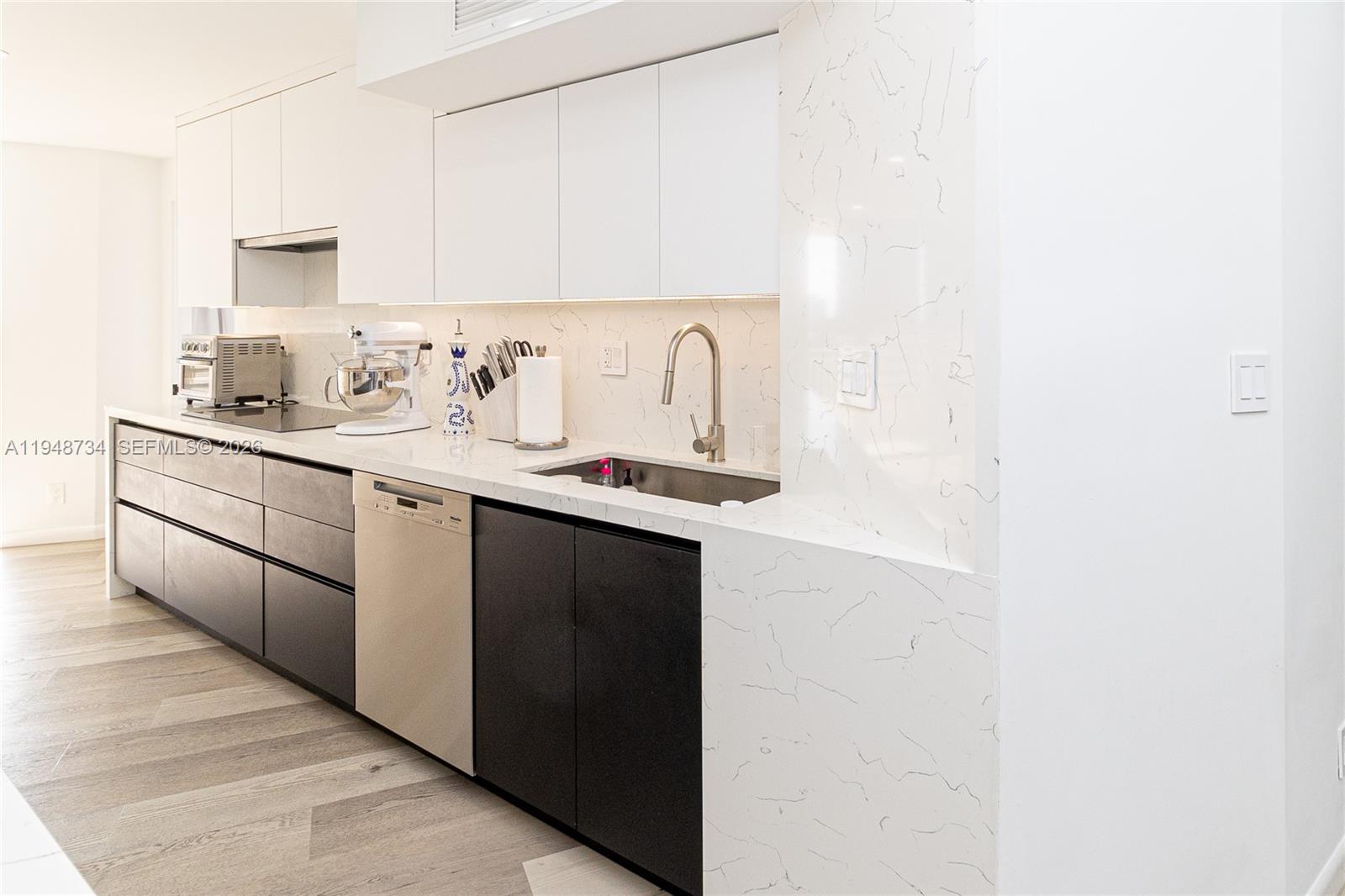 Photo of 3180 Ocean Dr #619, Hallandale Beach, Florida, 33009 -