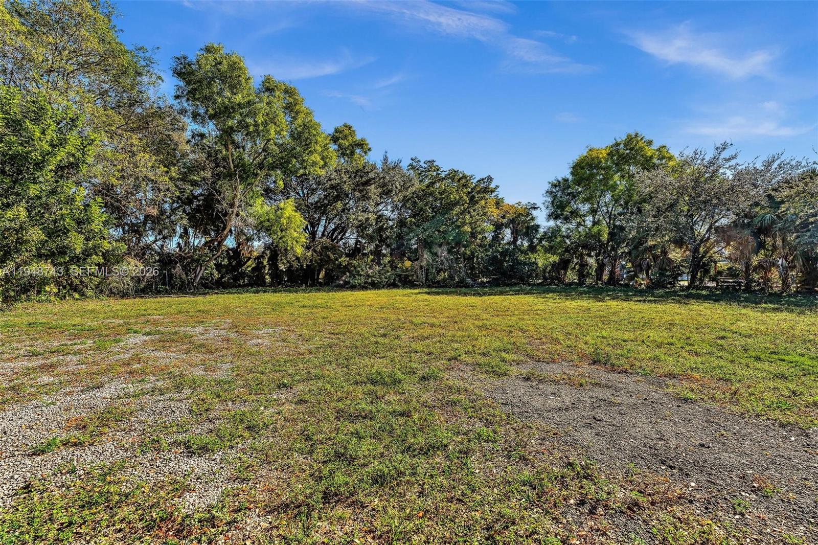   /   sq. ft. $ 2026-01-20 0 foto