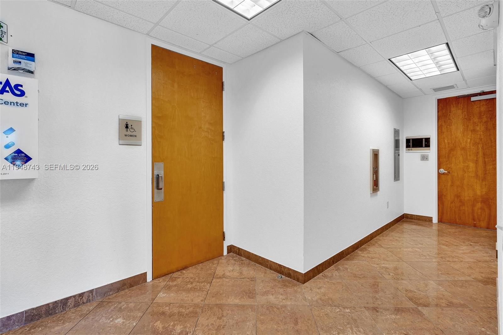   /   sq. ft. $ 2026-01-20 0 foto