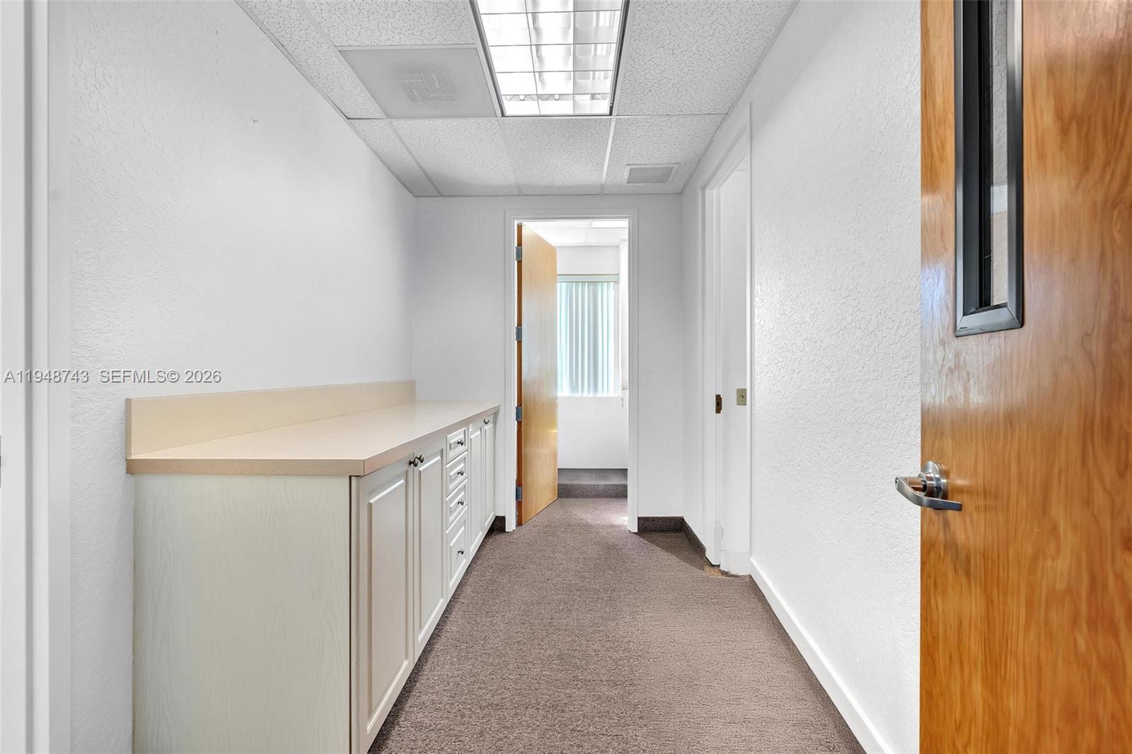   /   sq. ft. $ 2026-01-20 0 foto