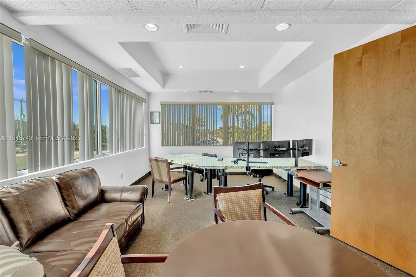   /   sq. ft. $ 2026-01-20 0 foto