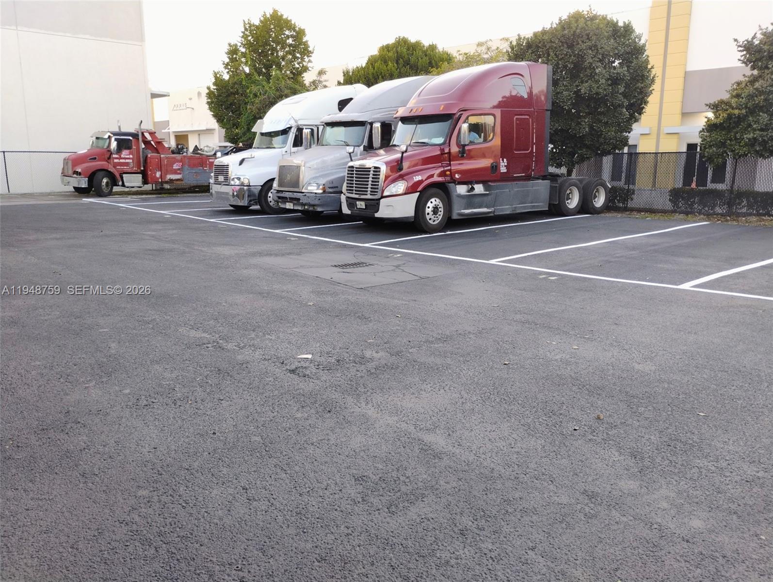   /   sq. ft. $ 2026-02-16 0 foto