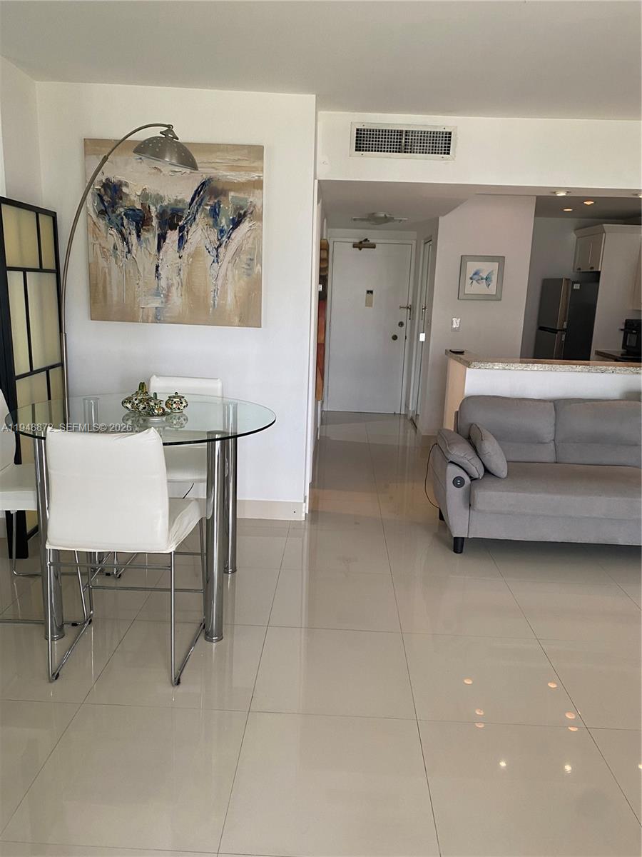 See details 3H 0 / 1 545 sq. ft. $ 2026-01-20 0 Photo