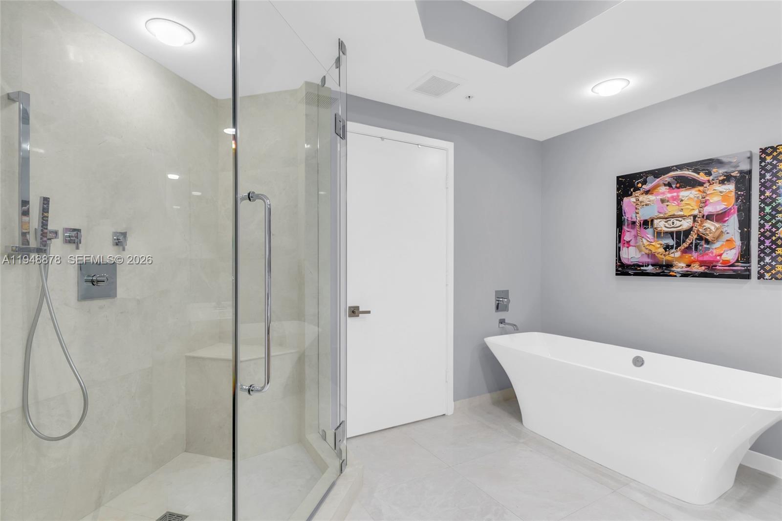 Photo of 17111 Biscayne Blvd  #602, North Miami Beach, Florida, 33160 - 