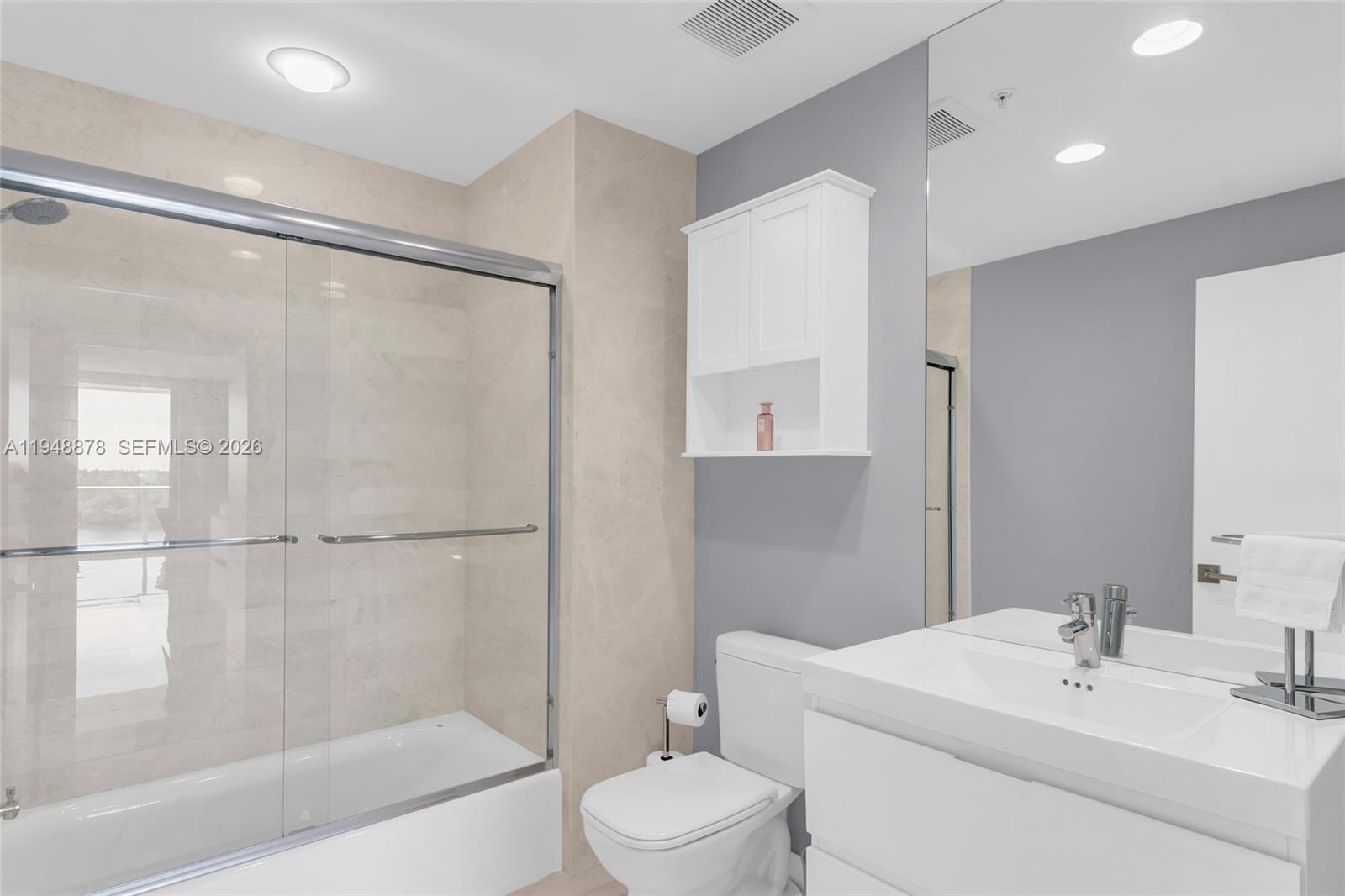 Photo of 17111 Biscayne Blvd  #602, North Miami Beach, Florida, 33160 - 