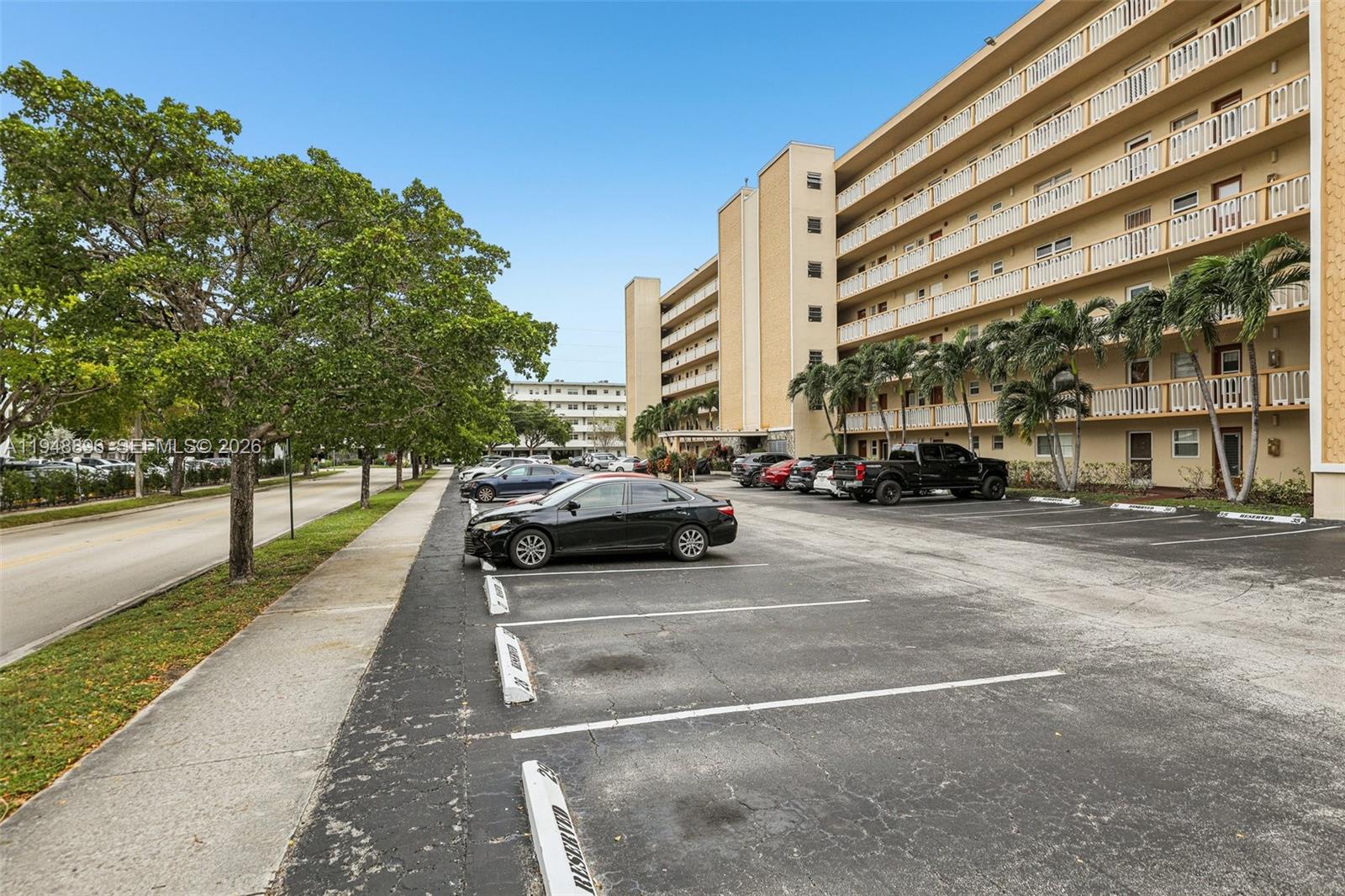 Photo of 319 14th Ave  #501, Hallandale Beach, Florida, 33009 - 