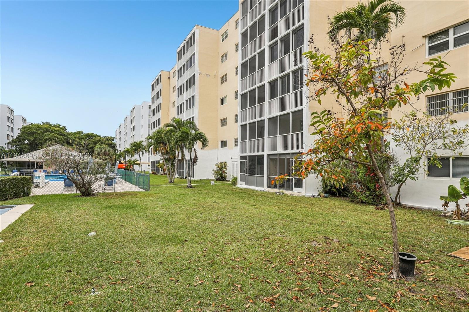 Photo of 319 14th Ave  #501, Hallandale Beach, Florida, 33009 - 