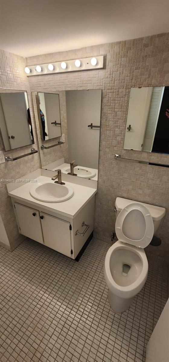 Photo of 20379 Country Club Dr #135, Aventura, Florida, 33180 -