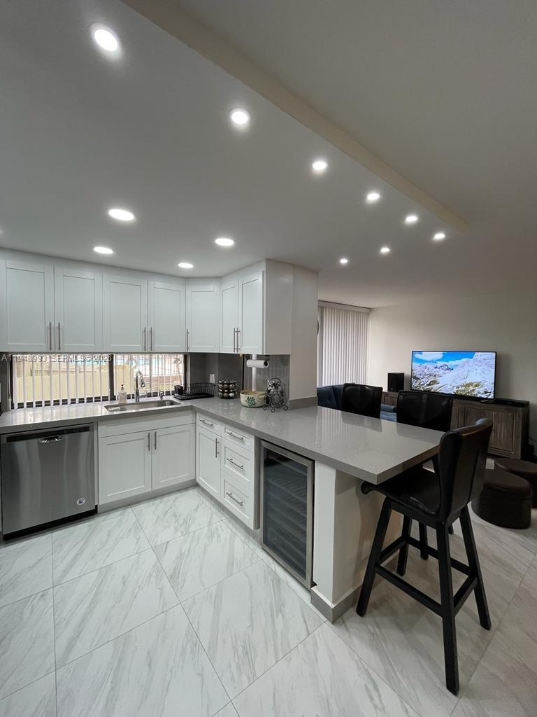 Photo of 16919 Bay Rd  #104, Sunny Isles Beach, Florida, 33160 - 