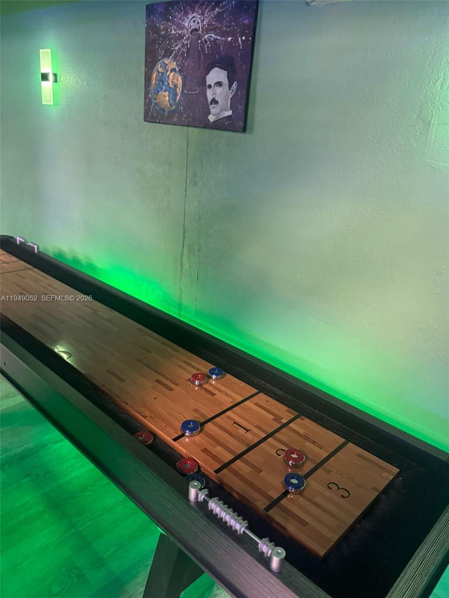 Подробнее / кв.футов $ 2026-01-20 0 Фото