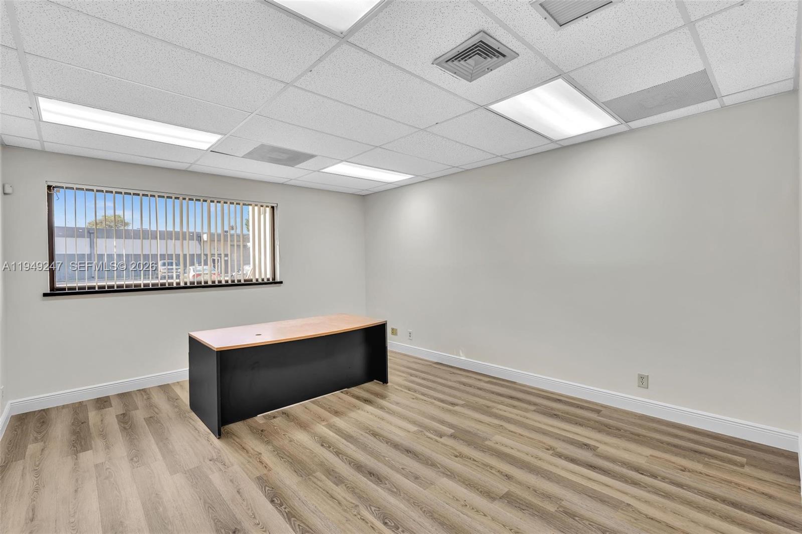 107  /   sq. ft. $ 2026-01-20 0 Photo