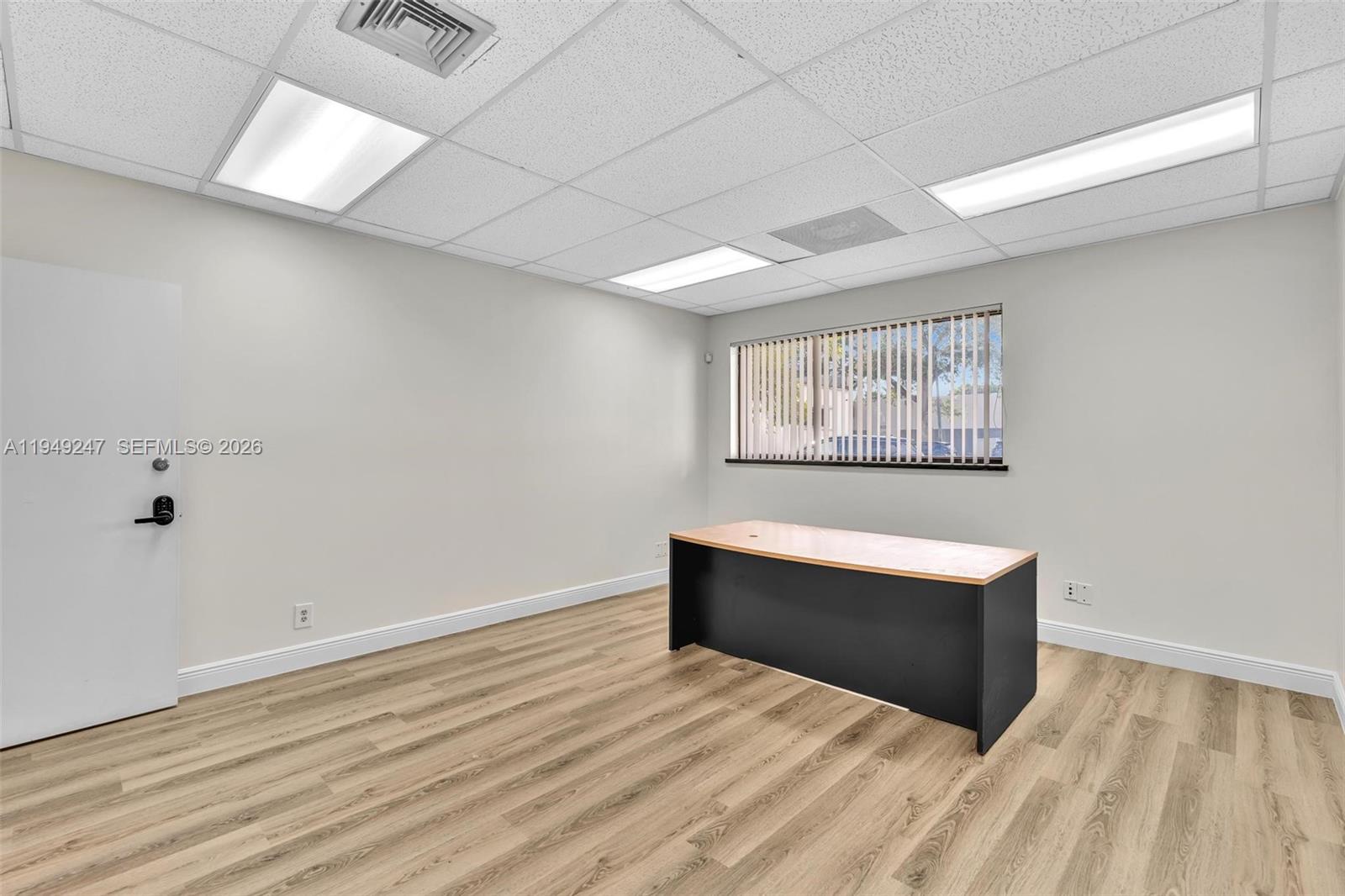 107  /   sq. ft. $ 2026-01-20 0 Photo