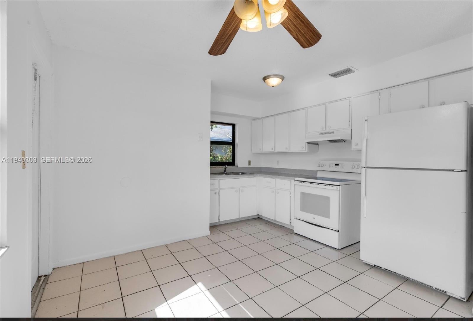   /  2025 sq. ft. $ 2026-01-30 0 Photo
