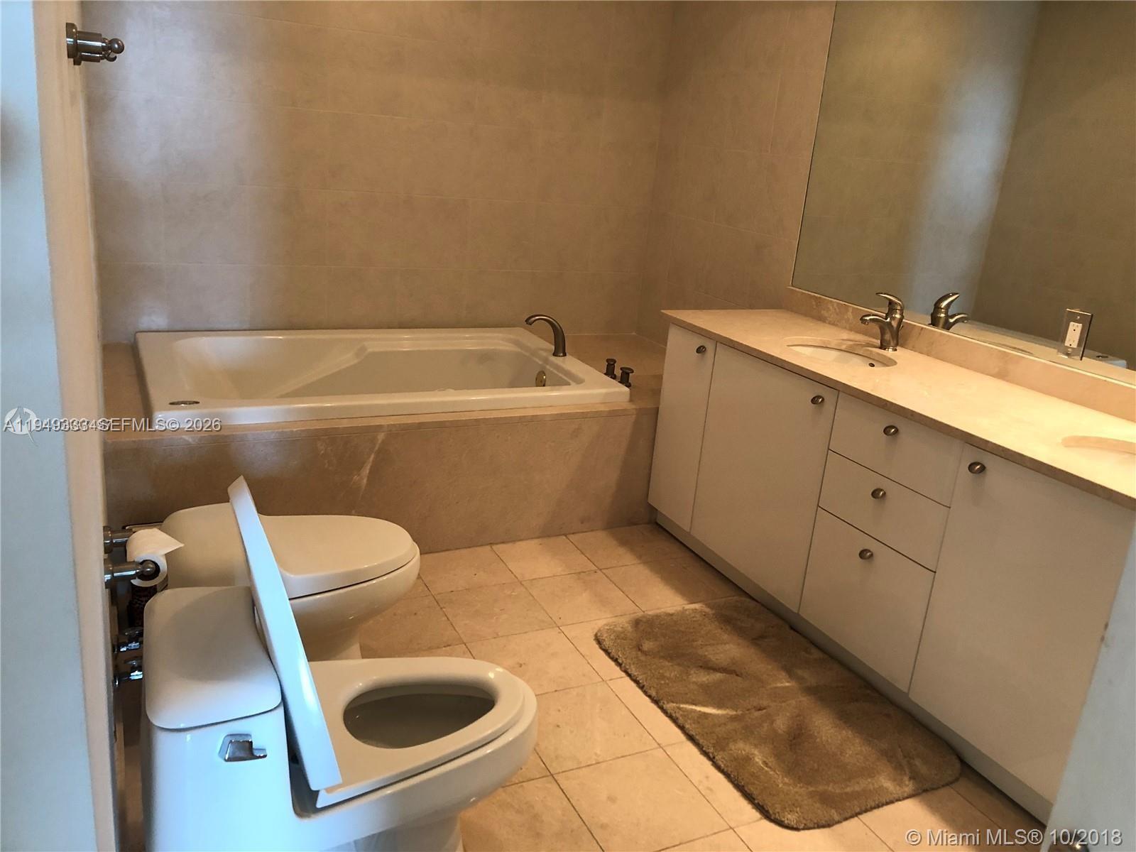 Photo of 16500 Collins Ave  #254, Sunny Isles Beach, Florida, 33160 - Master  Bathroom