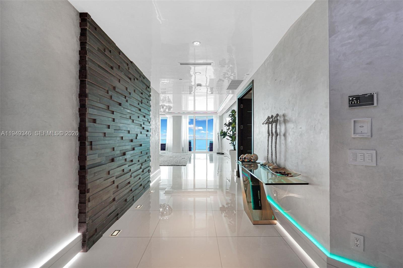 Photo of 2711 Ocean Drive #3704, Hollywood, Florida, 33019 -