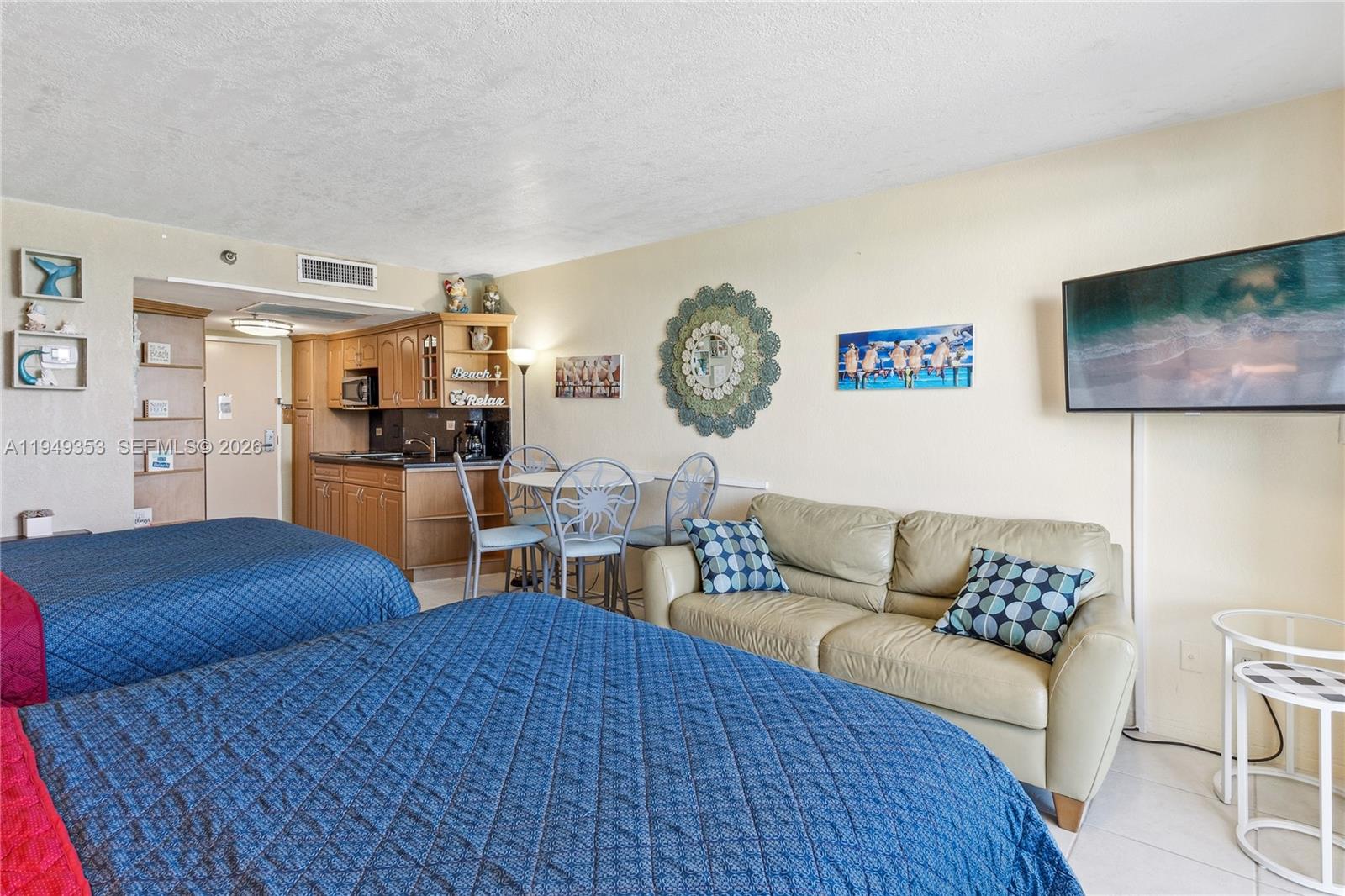 Photo of 19201 Collins Ave #612, Sunny Isles Beach, Florida, 33160 -