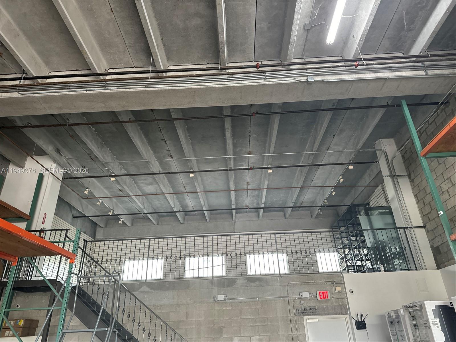 See details 210 / sq. ft. $ 2026-01-20 0 Photo