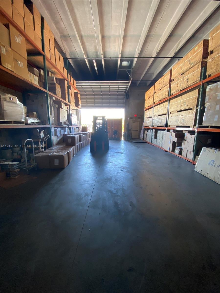 See details 210 / sq. ft. $ 2026-01-20 0 Photo