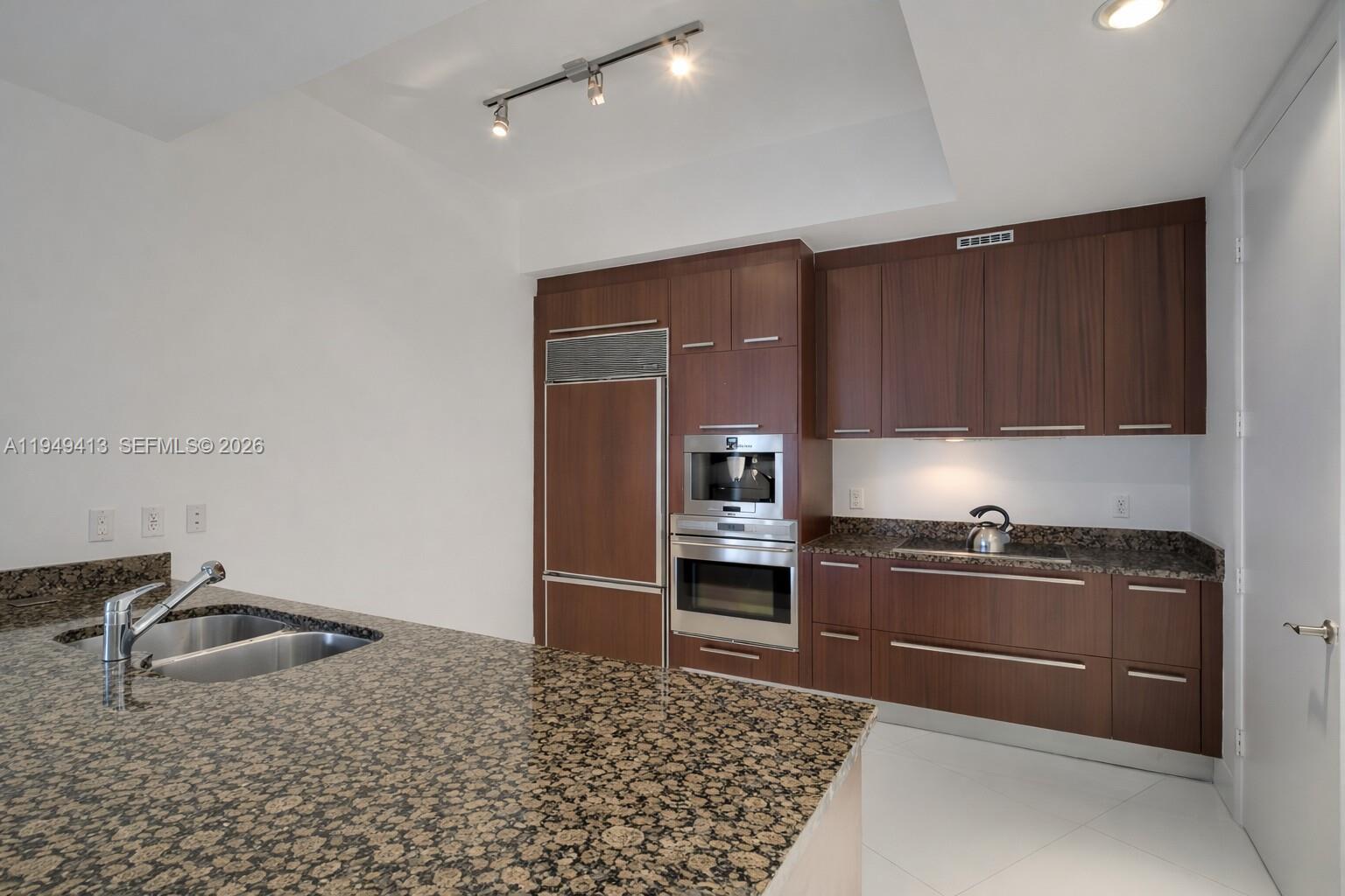 See details 403 2 / 3 1794 sq. ft. $ 2026-01-20 0 Photo