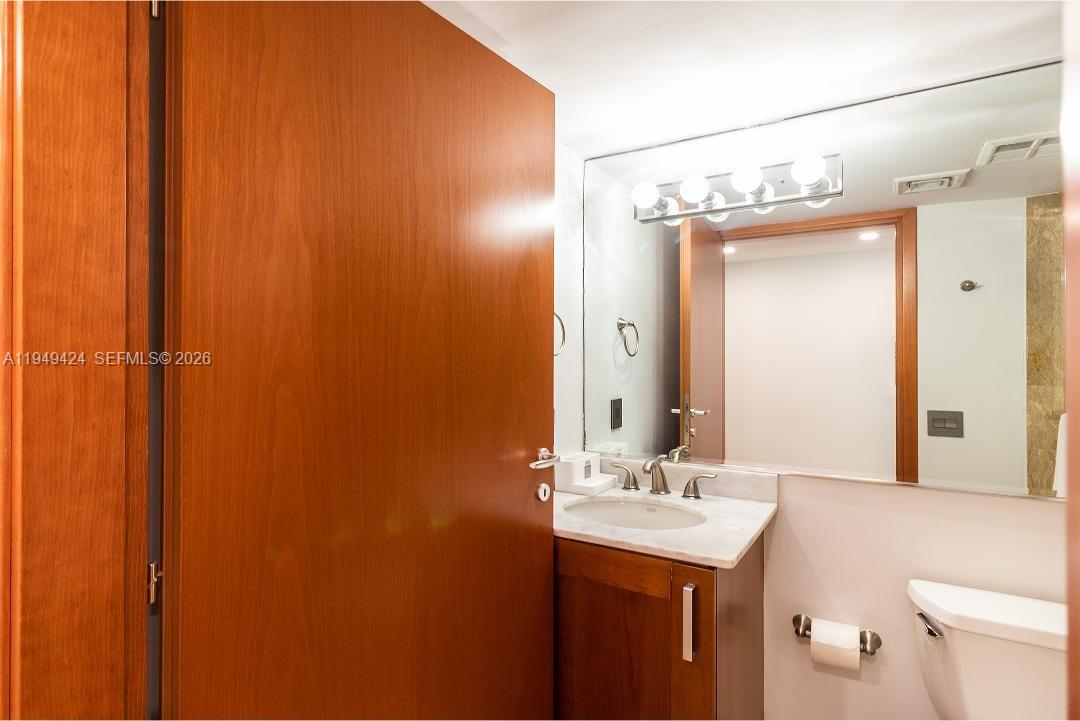 2nd Bathroom