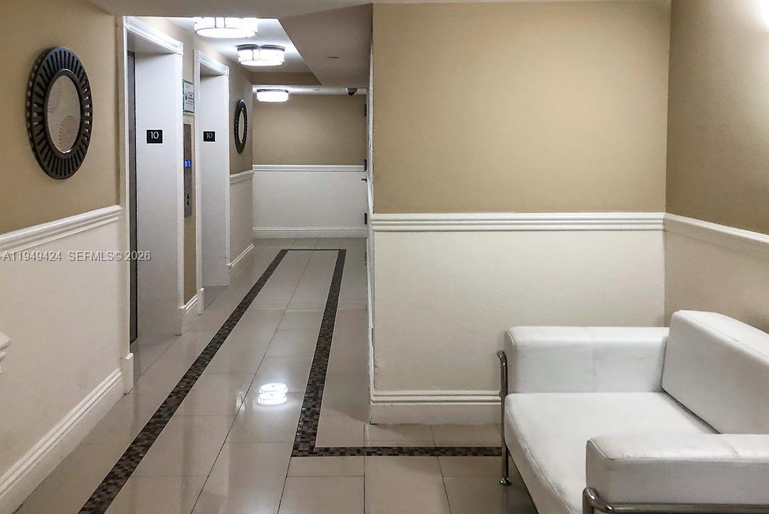 Lobby 10th floor