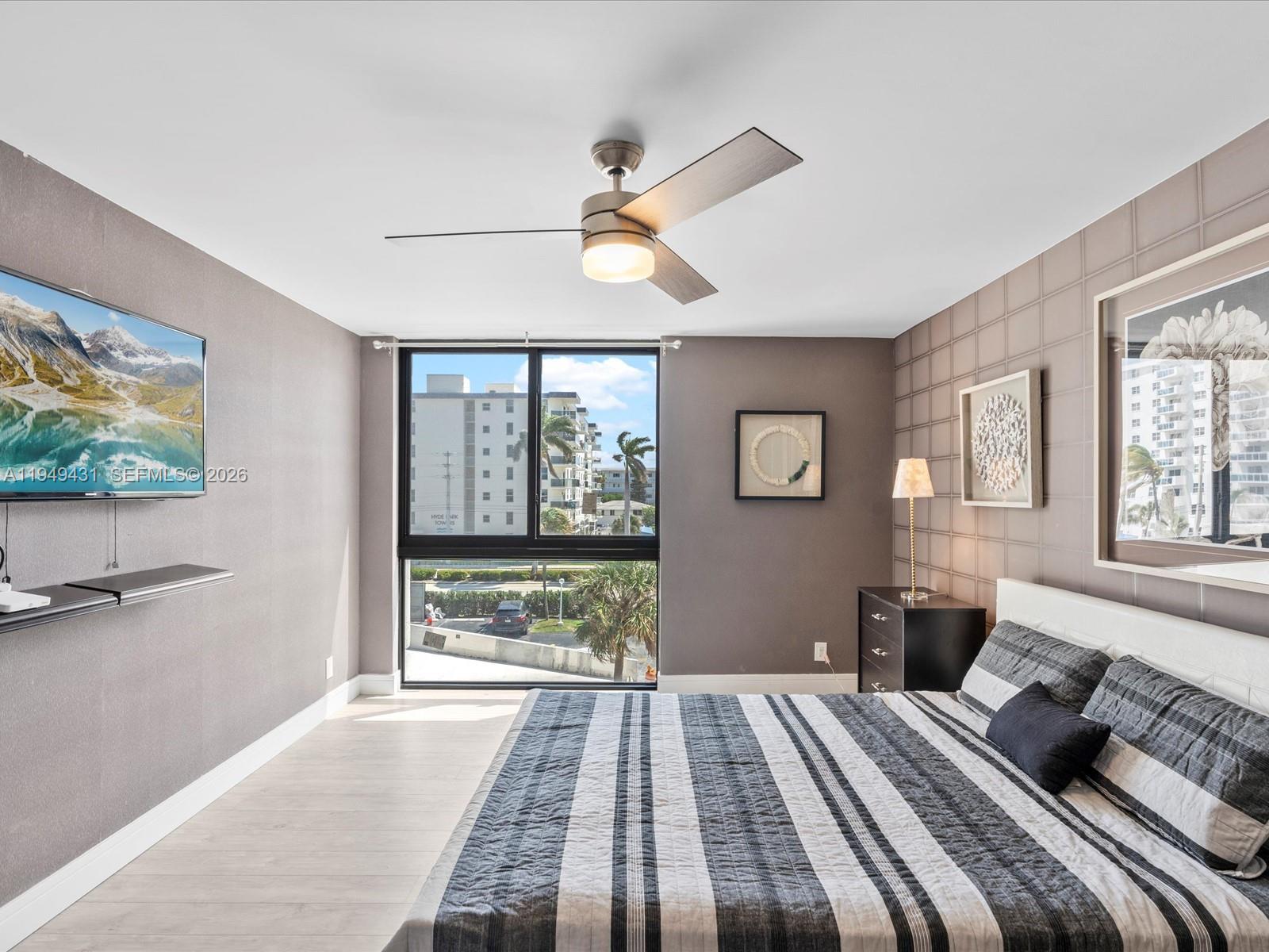 Photo of 1500 Ocean Dr  #3G, Hollywood, Florida, 33019 - 