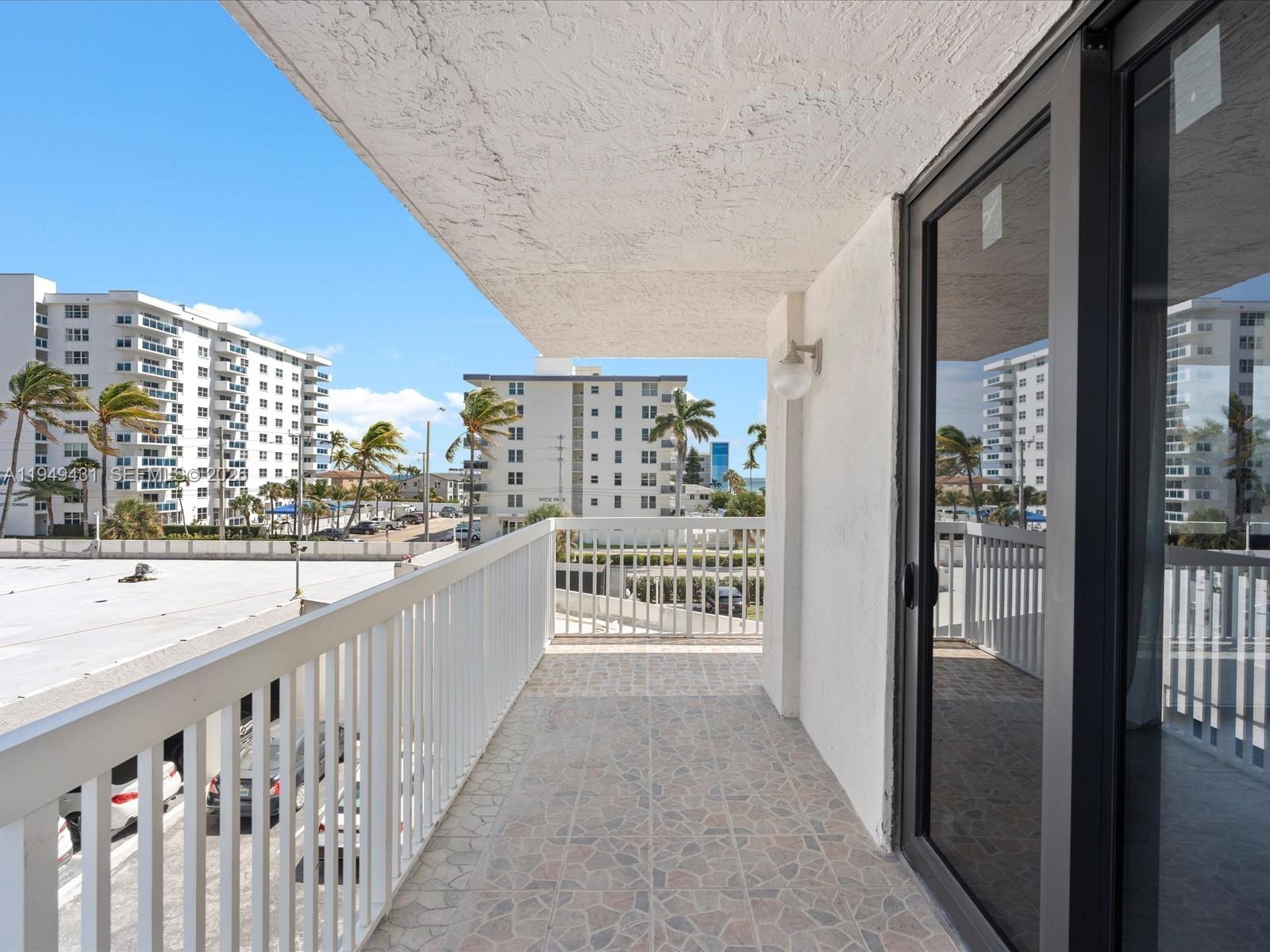 Photo of 1500 Ocean Dr  #3G, Hollywood, Florida, 33019 - 