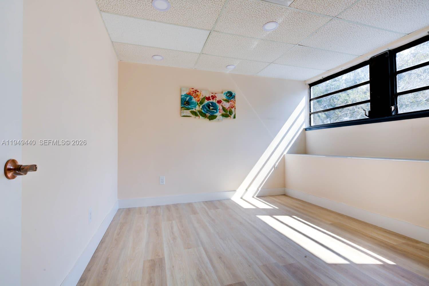 9  /   sq. ft. $ 2026-01-20 0 Photo