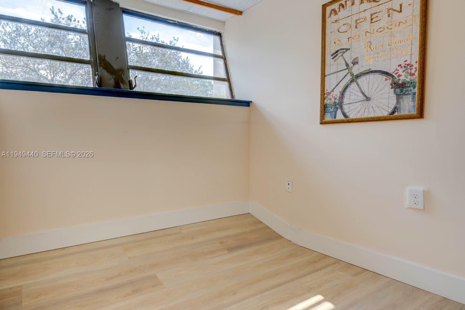 9  /   sq. ft. $ 2026-01-20 0 Photo