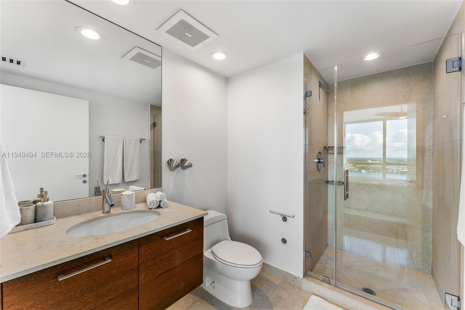 Photo of 450 Alton Rd  #2703, Miami Beach, Florida, 33139 - 