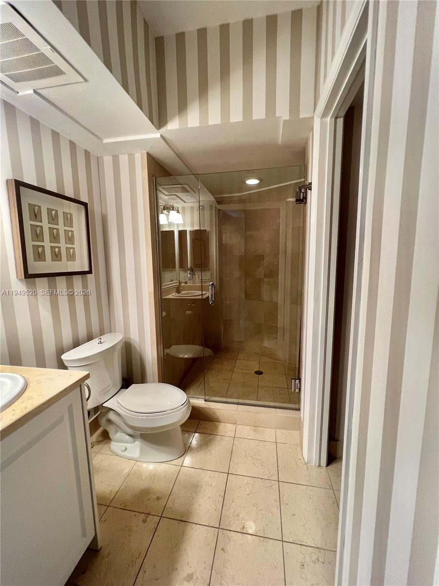 Photo of 20000 Country Club Dr  #806, Aventura, Florida, 33180 - 