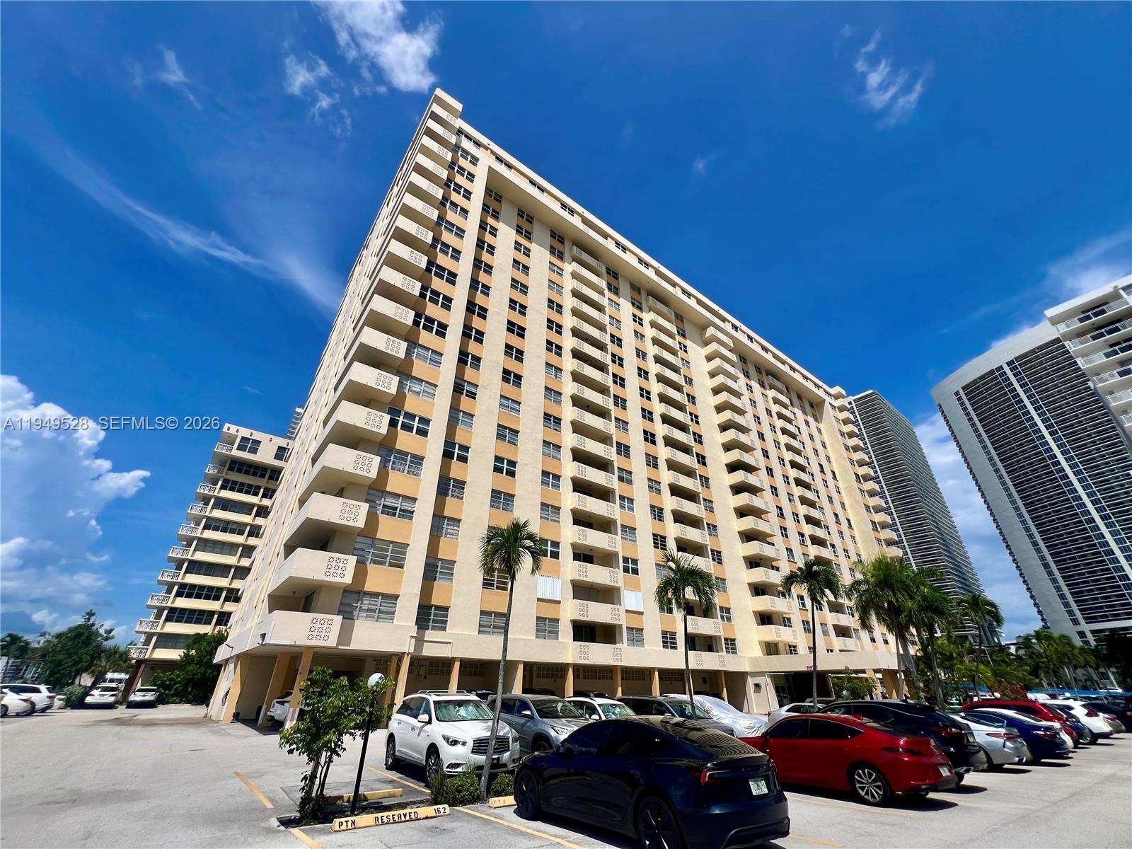 Photo of 1833 Ocean Dr  #1109, Hallandale Beach, Florida, 33009 - 