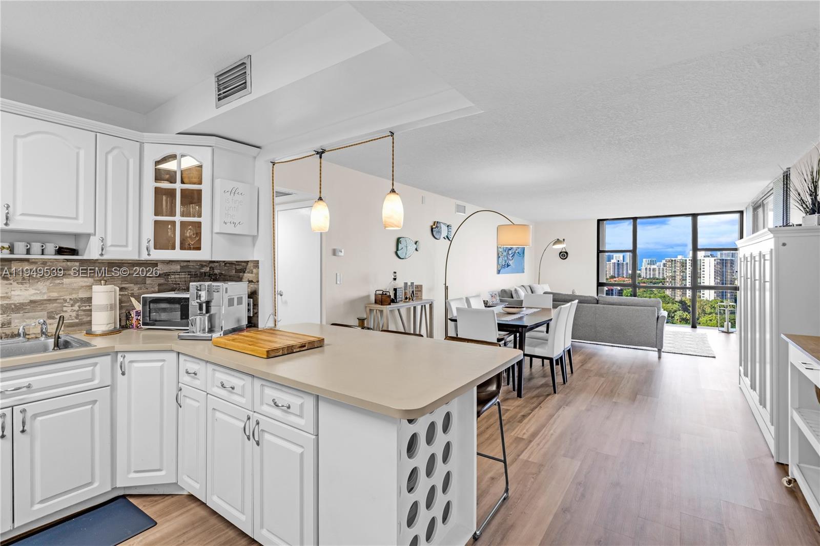 Photo of 20301 Country Club Dr  #1623, Aventura, Florida, 33180 - 