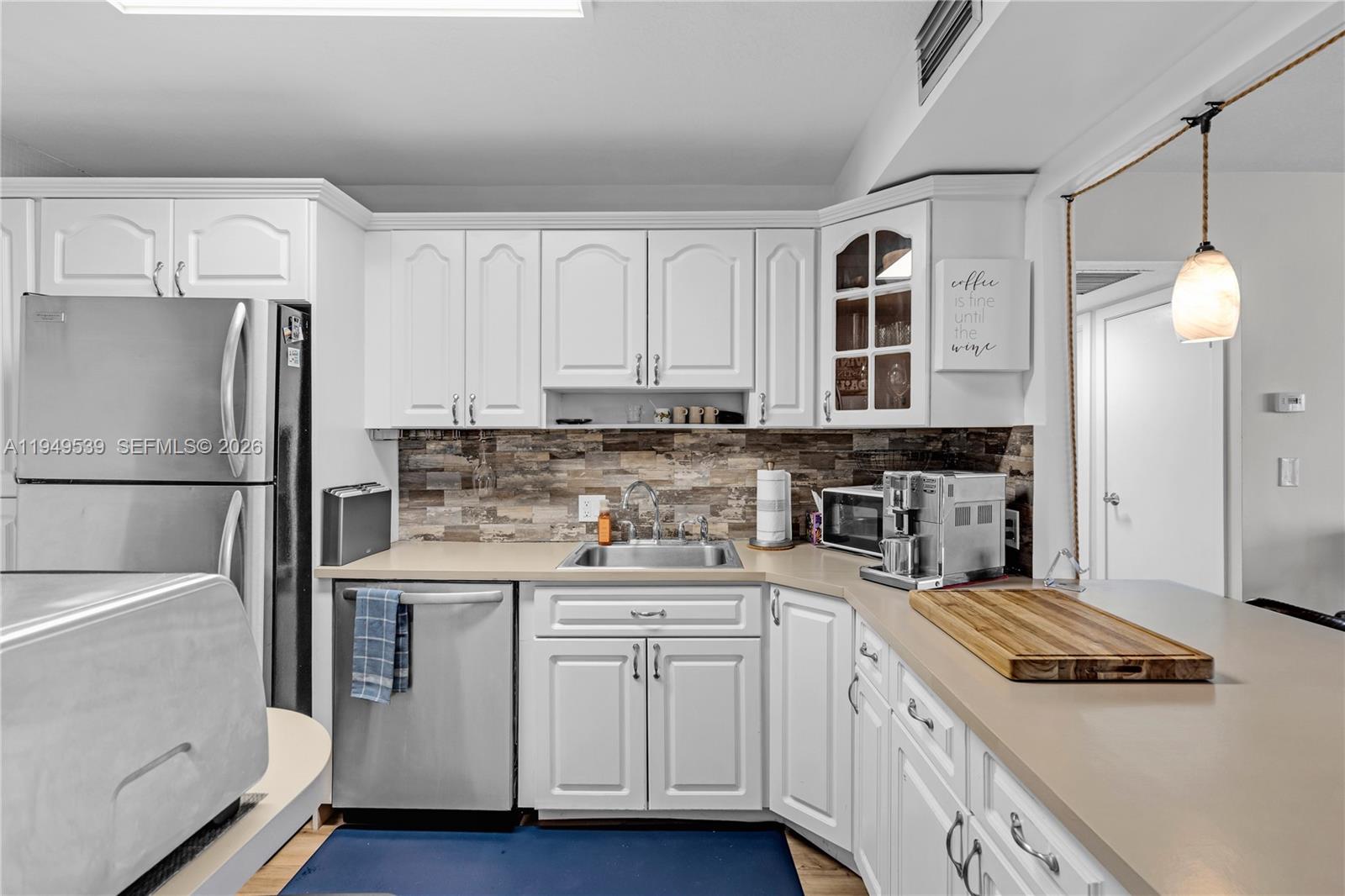 Photo of 20301 Country Club Dr  #1623, Aventura, Florida, 33180 - 