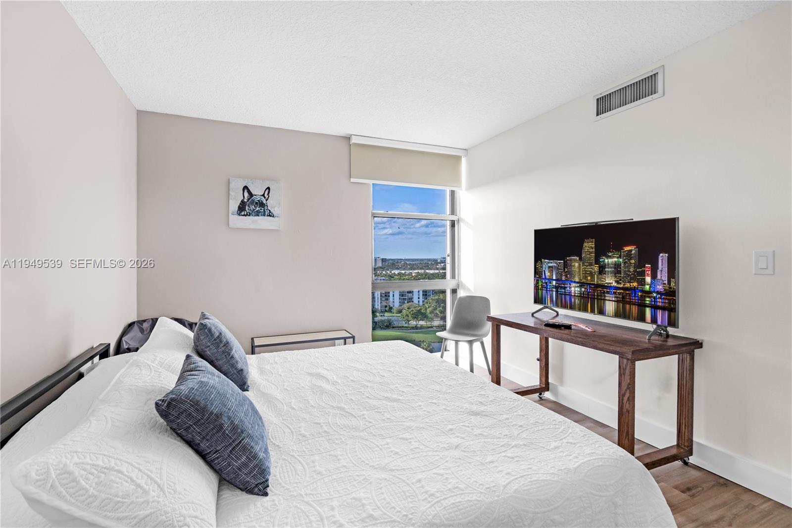 Photo of 20301 Country Club Dr  #1623, Aventura, Florida, 33180 - 