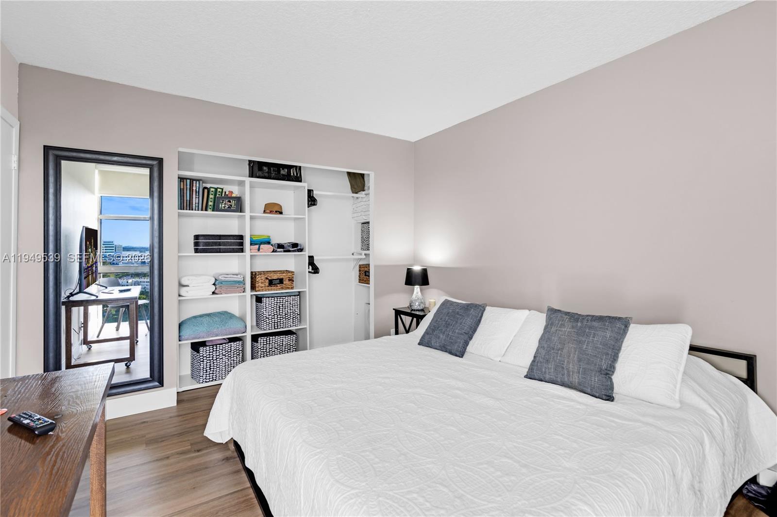 Photo of 20301 Country Club Dr  #1623, Aventura, Florida, 33180 - 