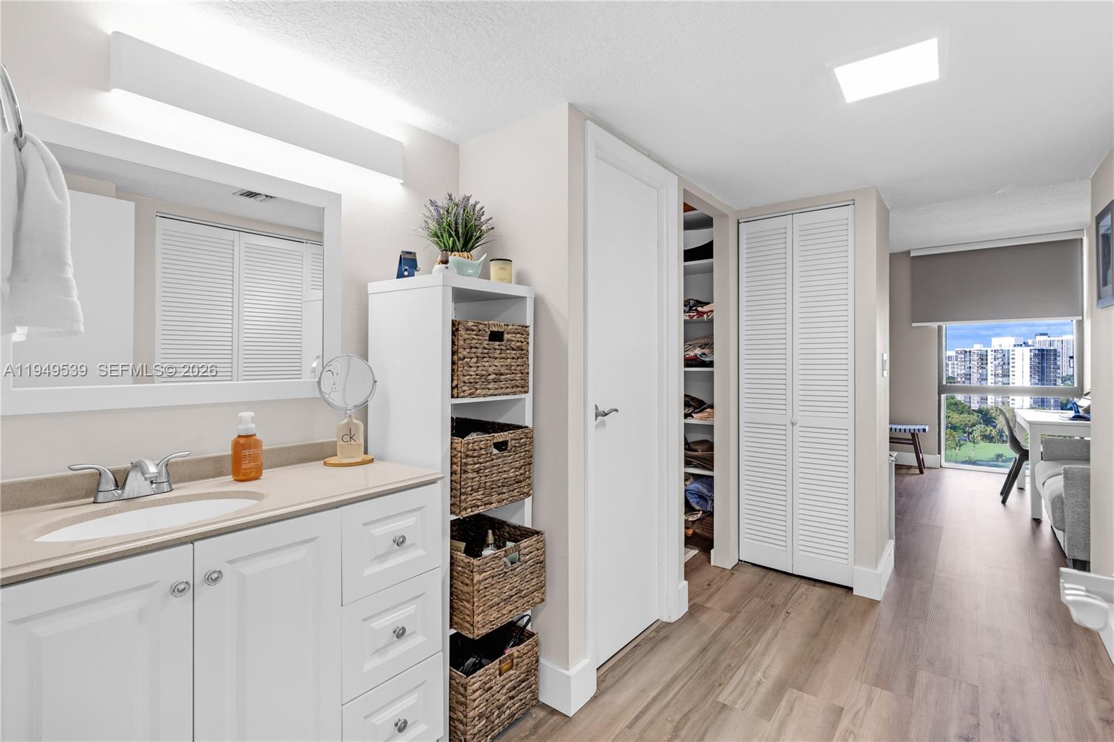 Photo of 20301 Country Club Dr  #1623, Aventura, Florida, 33180 - 