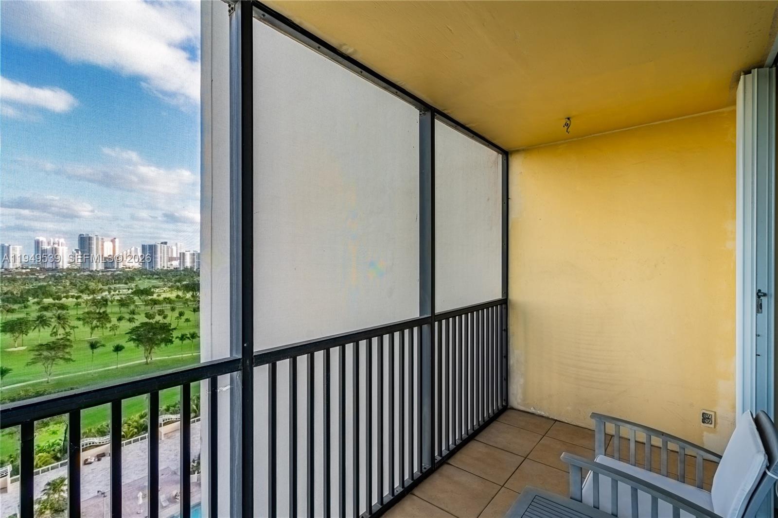 Photo of 20301 Country Club Dr  #1623, Aventura, Florida, 33180 - 