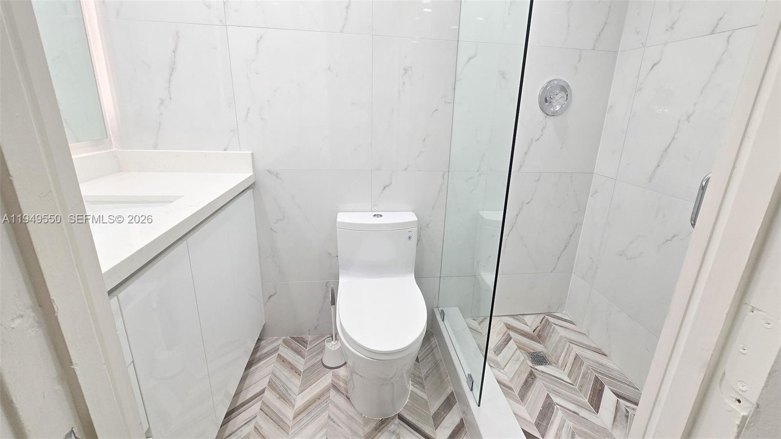 203 2 / 2 1287 sq. ft. $ 2026-01-21 0 Photo