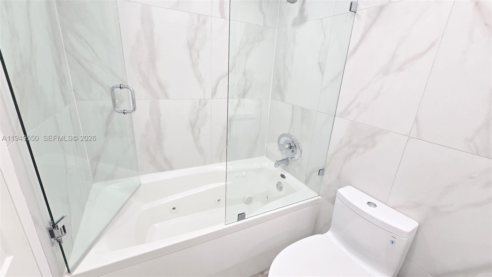 203 2 / 2 1287 sq. ft. $ 2026-01-21 0 Photo