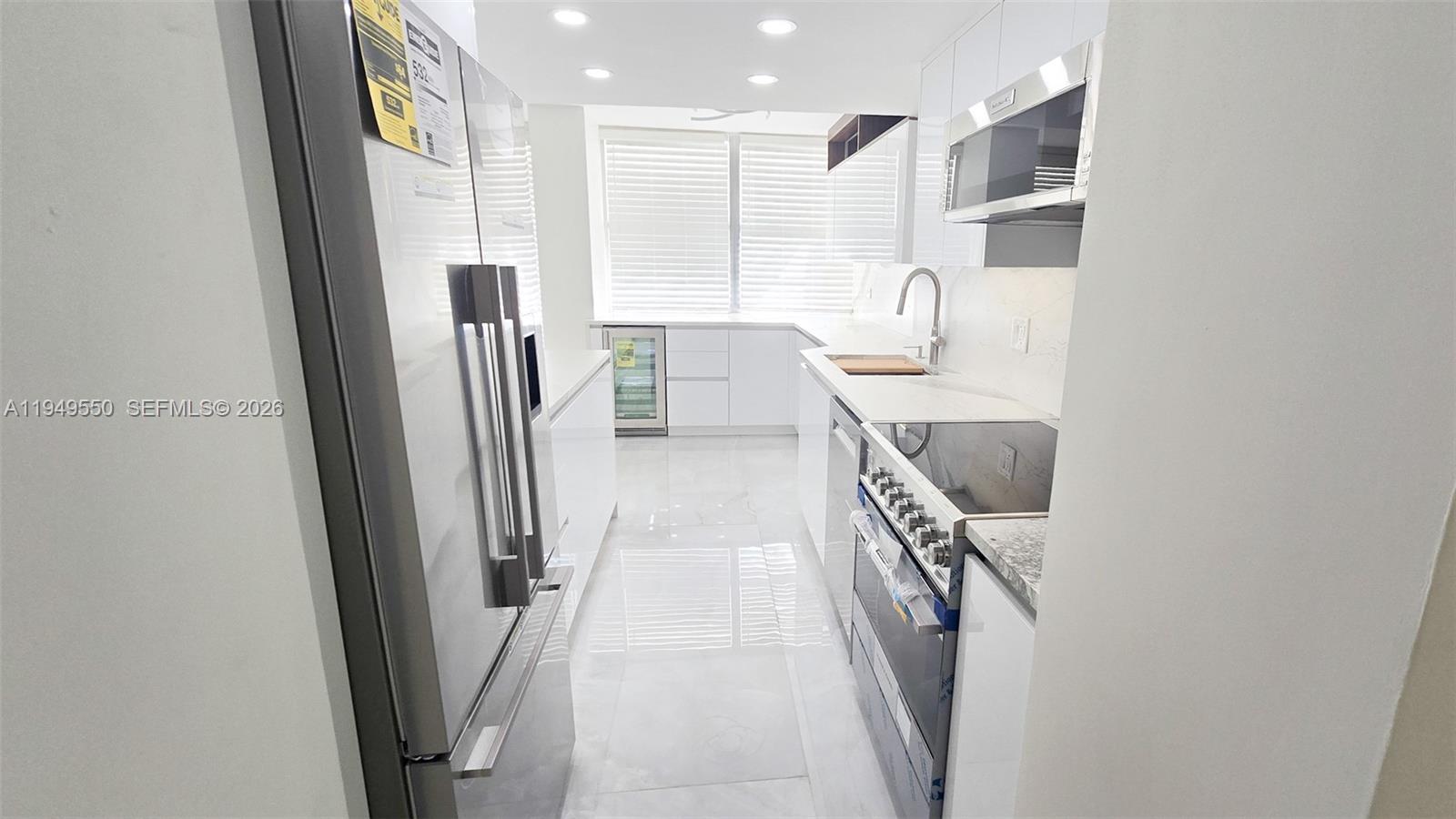 203 2 / 2 1287 sq. ft. $ 2026-01-21 0 Photo