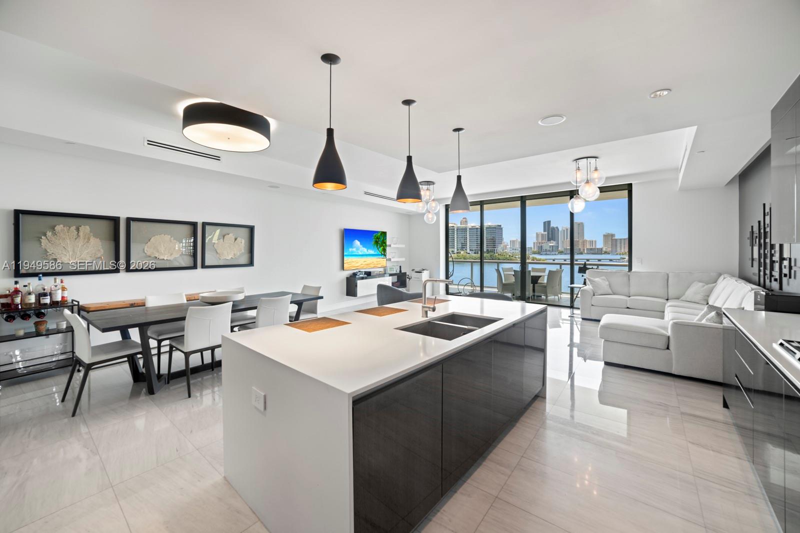 Photo of 3300 188th St  #414, Aventura, Florida, 33180 - 