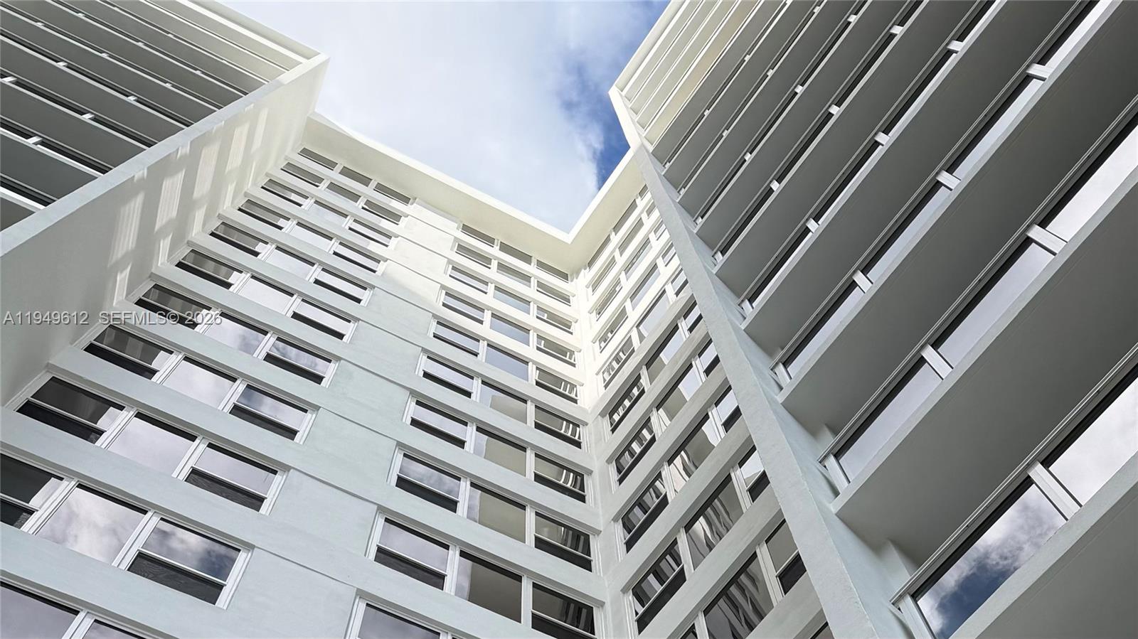 Photo of 3505 Ocean Dr  #311, Hollywood, Florida, 33019 - 