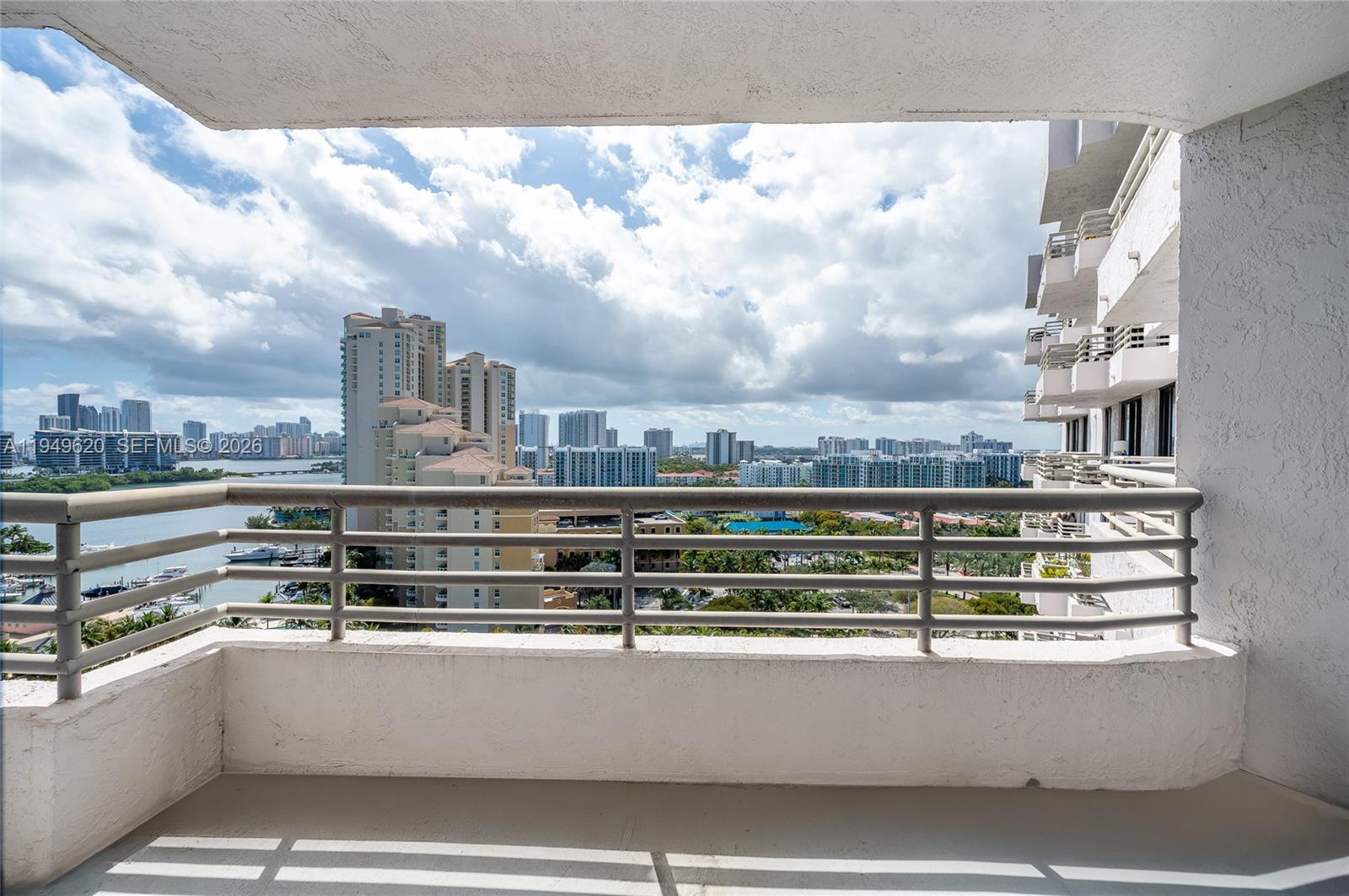 Photo of 3300 191st St  #1915, Aventura, Florida, 33180 - 