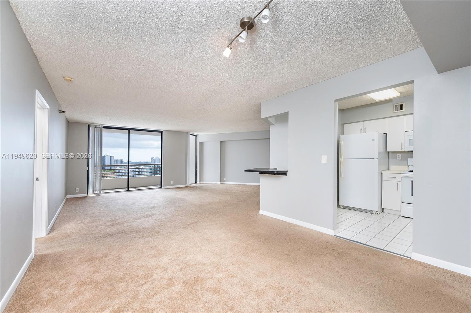 Photo of 3300 191st St  #1915, Aventura, Florida, 33180 - 