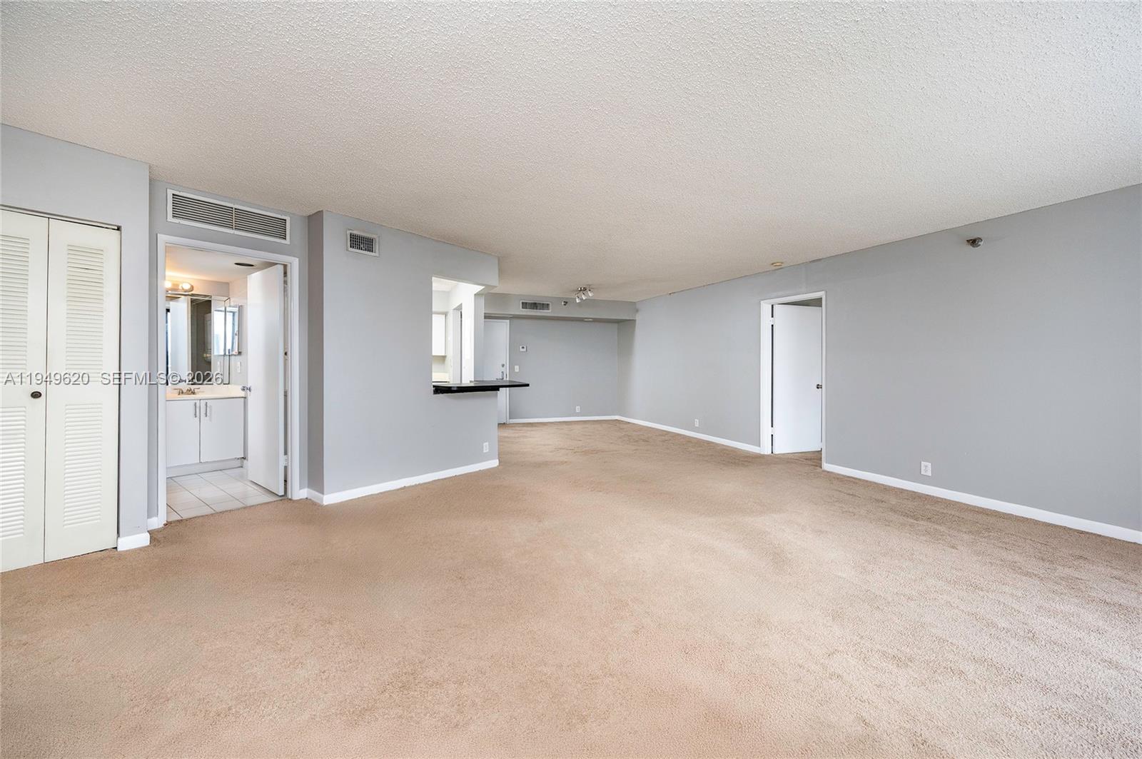 Photo of 3300 191st St  #1915, Aventura, Florida, 33180 - 